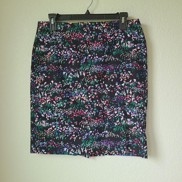 Talbots Womens Floral Pencil Skirt Size 10P Petite Short Multicolor Stretch - Picture 1 of 9